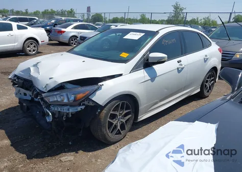 2016 Ford Focus Se из США, поврежденный, VIN 1FADP3F27GL385739